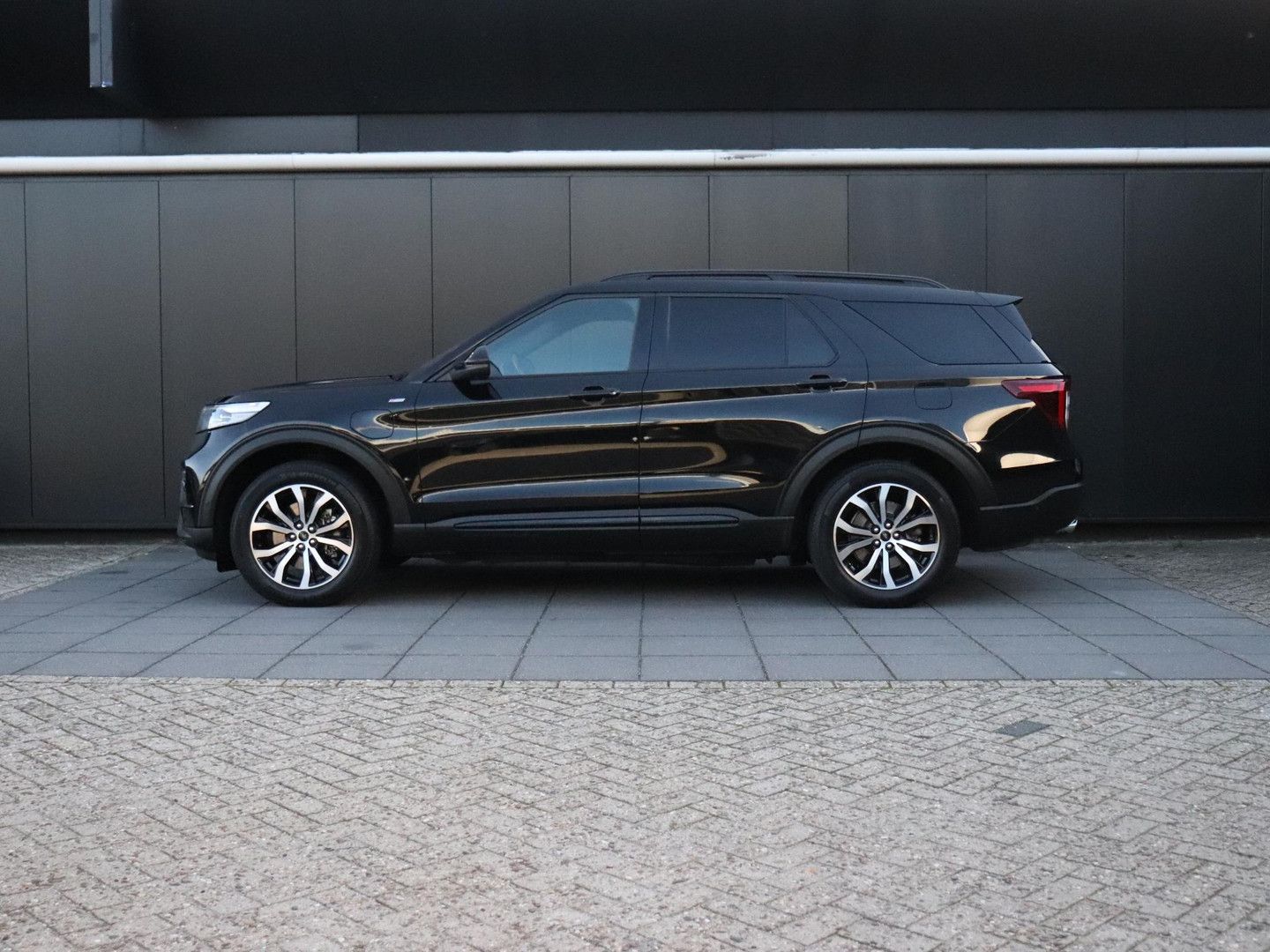 Ford Explorer 3.0 V6 EcoBoost PHEV ST-Line | 7 PERS. imagem 2