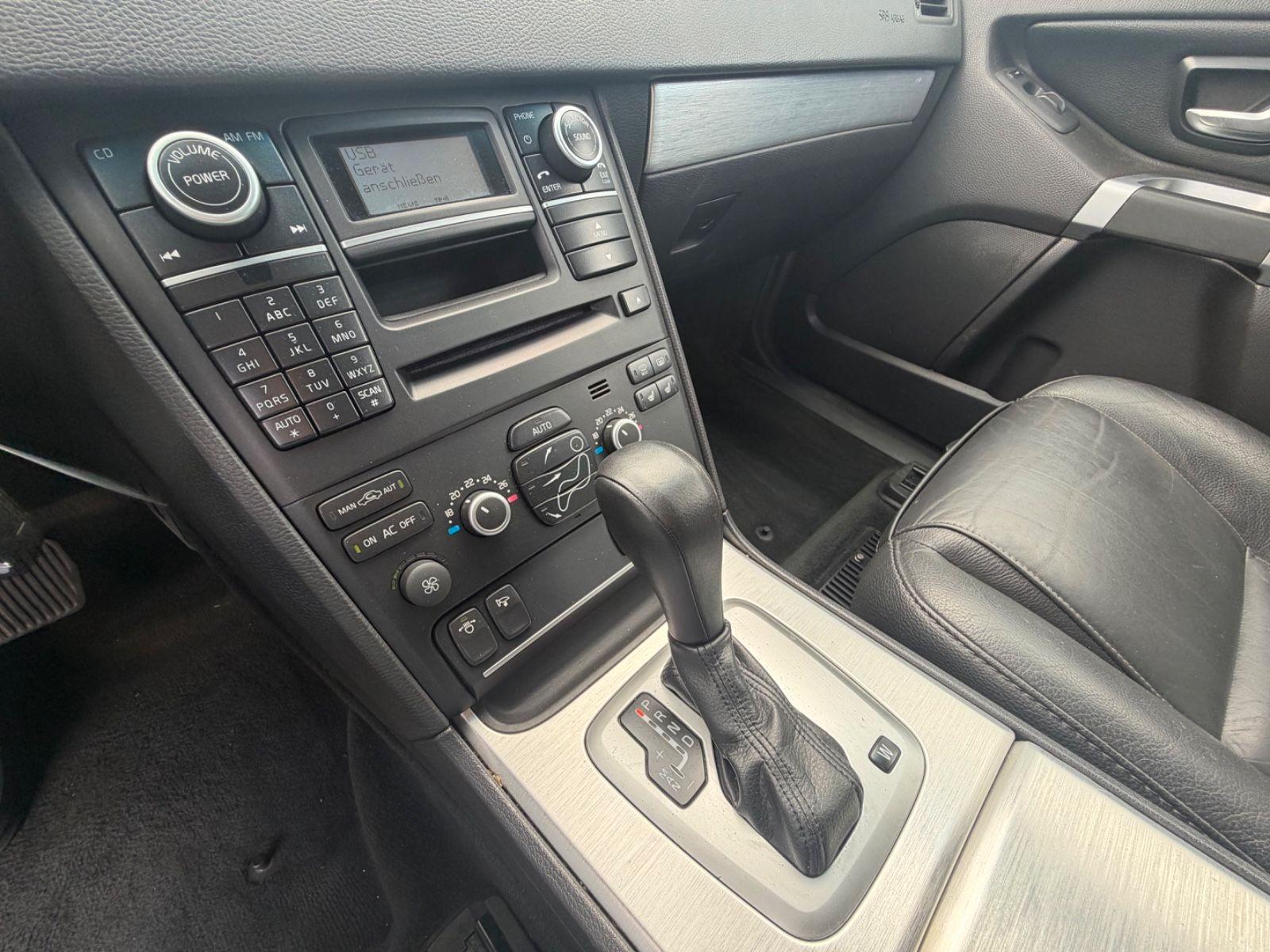 VOLVO XC90 - D5 - 7 PL - 200 CV - 4X4