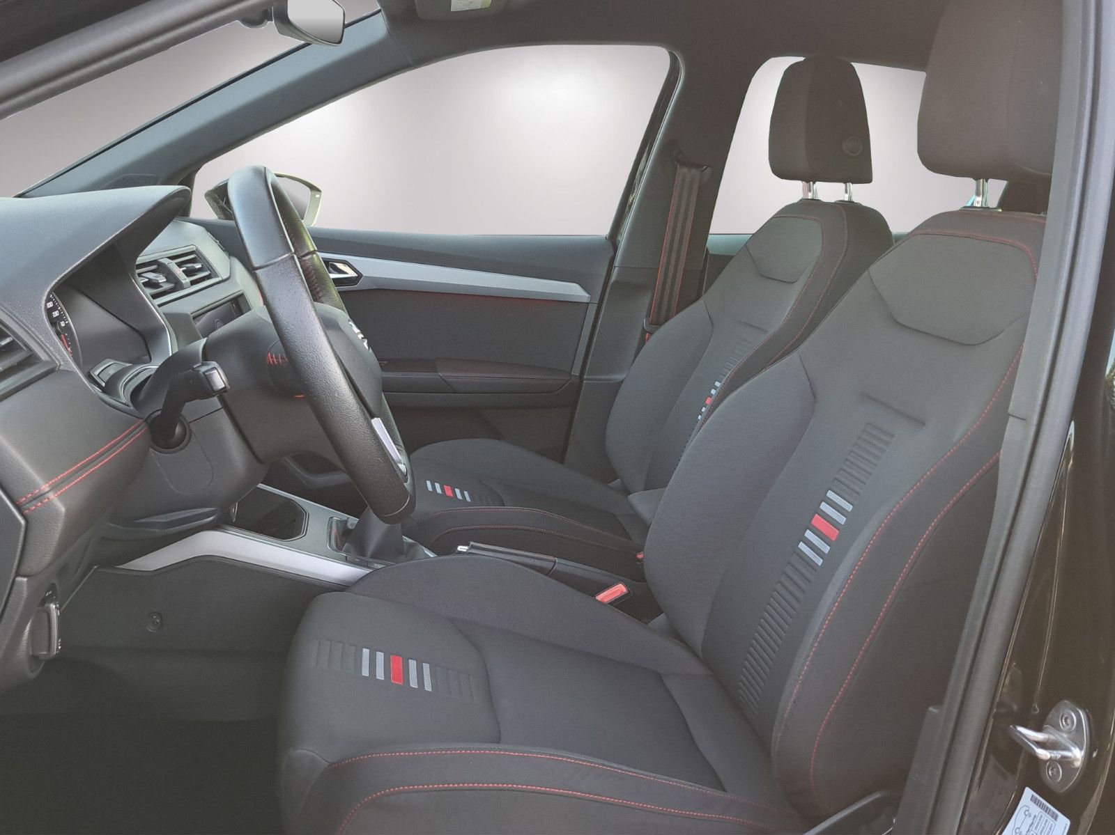 Arona FR 1.5 TSI Klimaauto Navi SHZ PDC Kamera