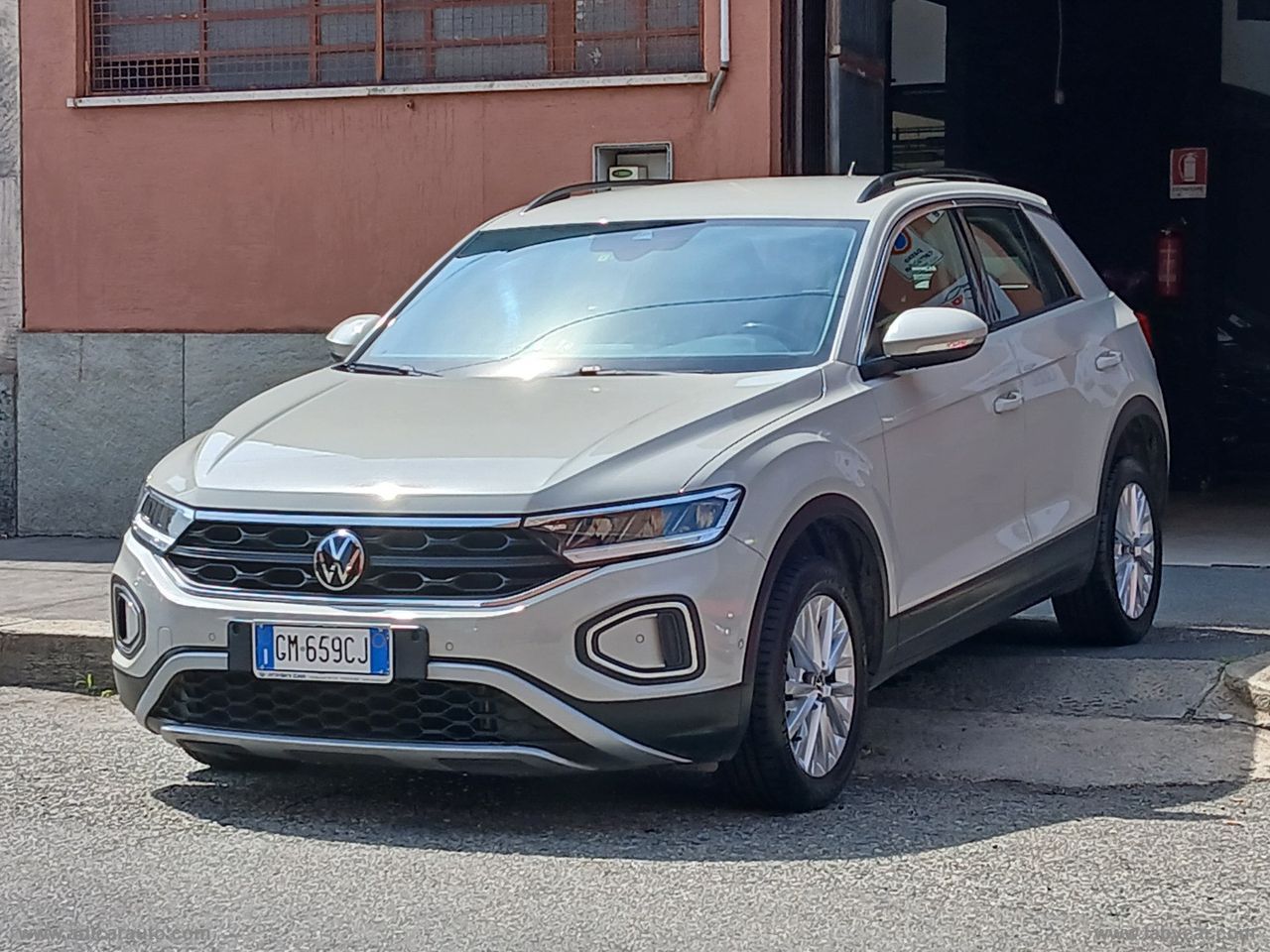 Other VOLKSWAGEN T-Roc 2.0 TDI SCR Life imagem 3