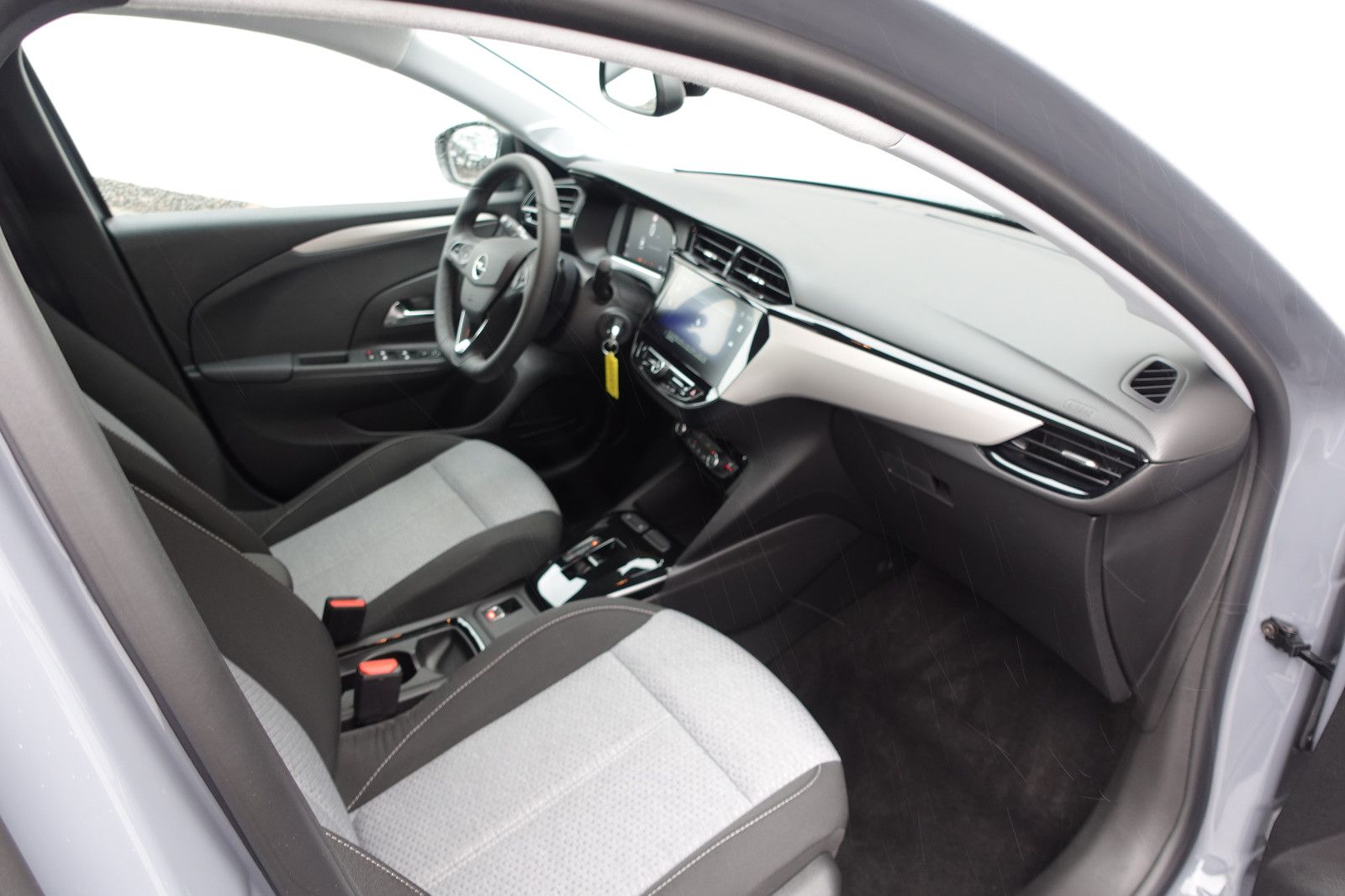 Fahrzeugabbildung Opel Corsa 1.2Turbo Automatik Allwetter,Klima,SHZ,LED