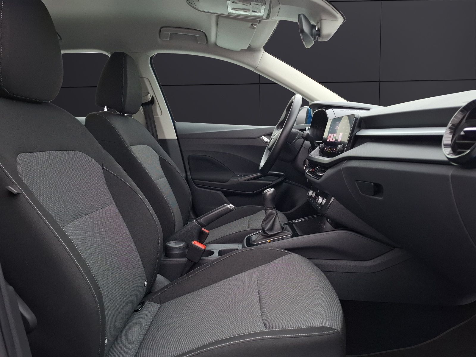 Fahrzeugabbildung SKODA Fabia TSI Ambition LED AID ACC PDC SH LM