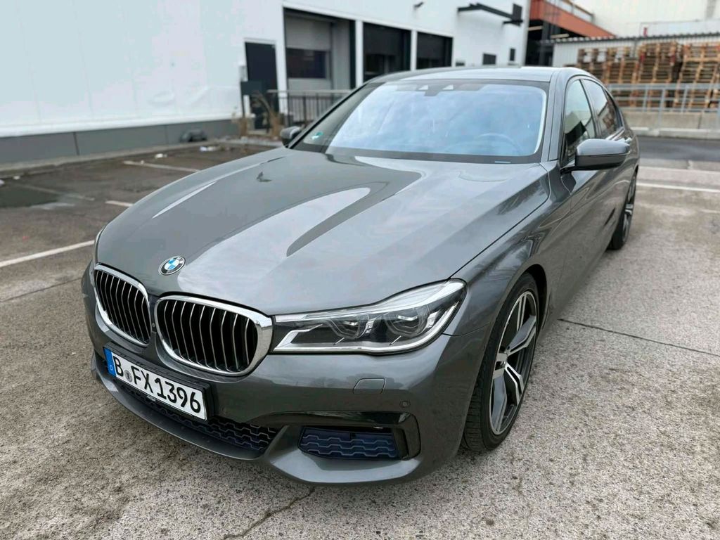 Image of BMW 730