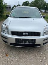 Ford Fusion - Ford Fusion in Duisburg
