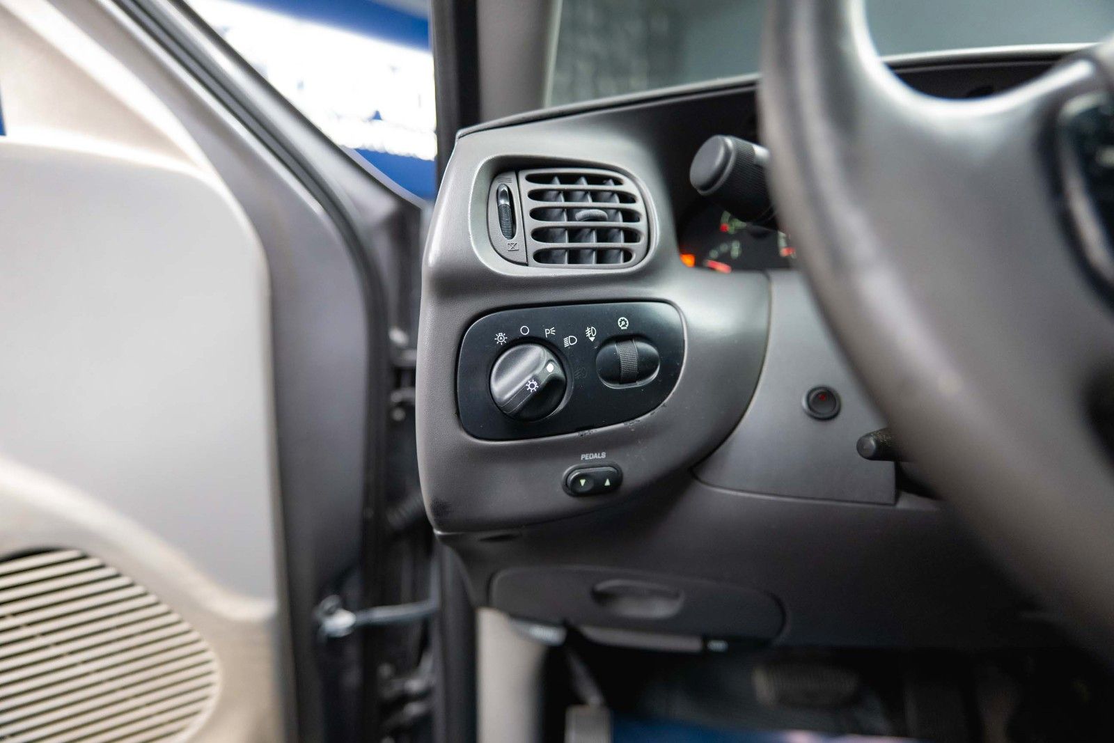 Fahrzeugabbildung Ford F150 5.4L V8 4x4 Triton SuperCab *LKW*AHK 3000kg