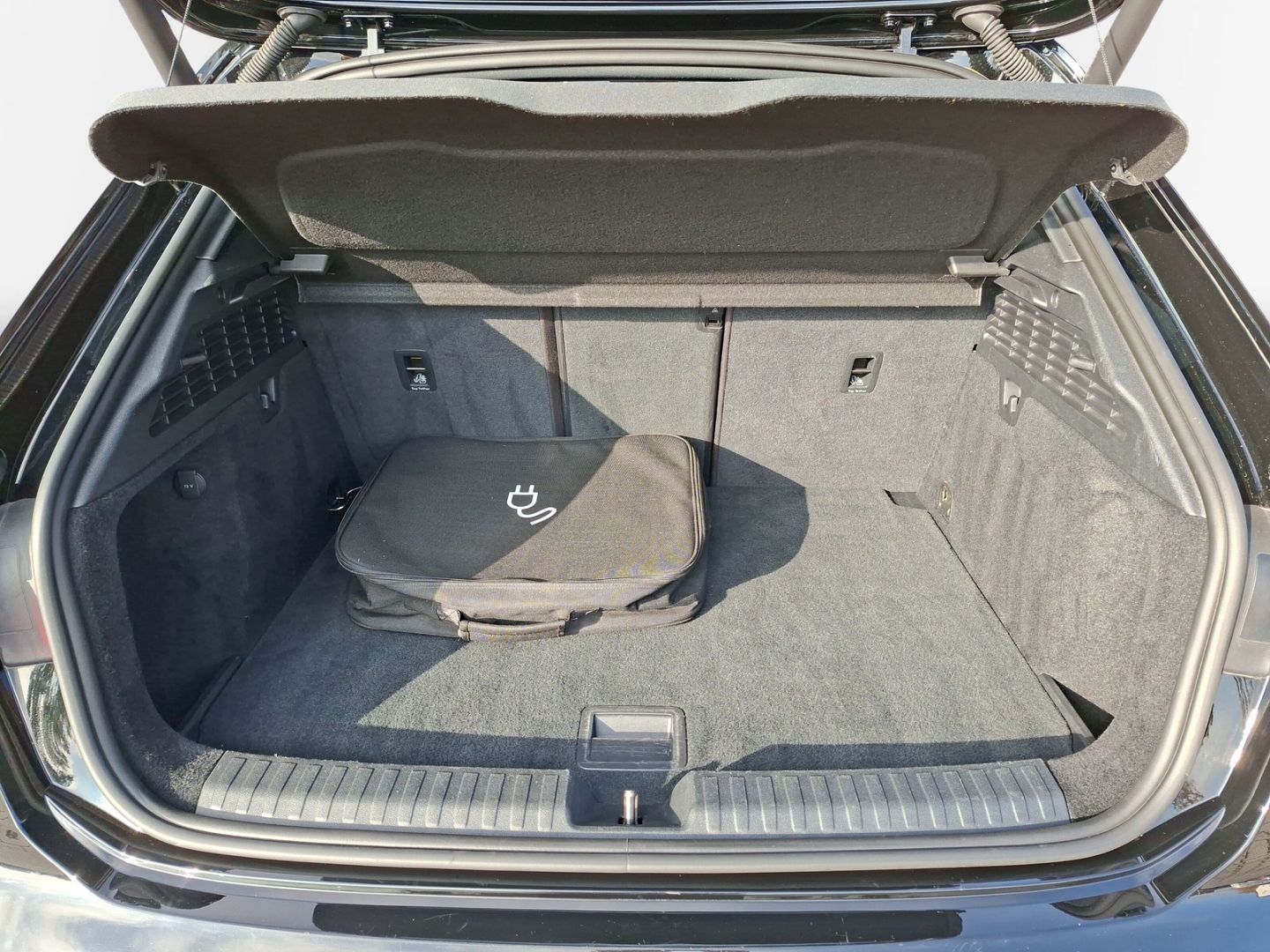 A3 Sportback 40 TFSI e S line *Navi*Kamera*