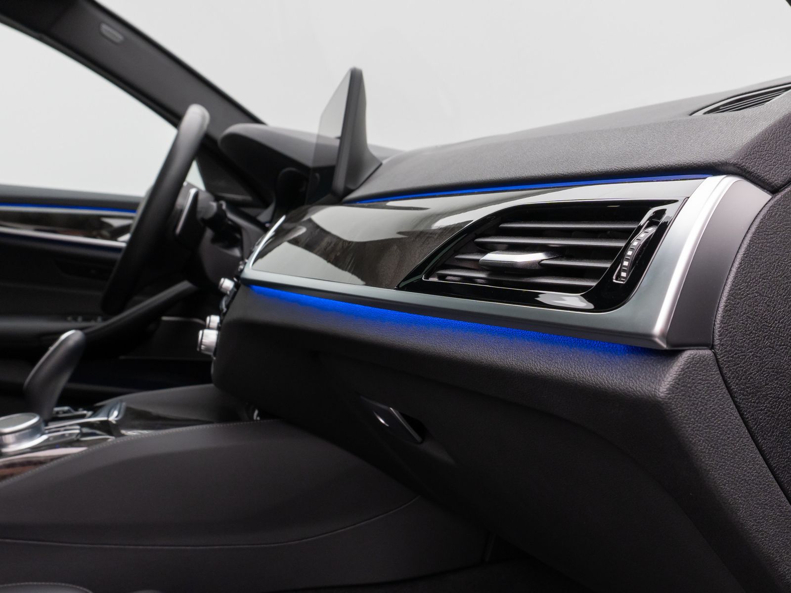 Fahrzeugabbildung BMW 540i xD M Sport Glasdach Laser Kamera HUD SoftCL