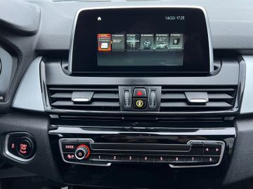 BMW 216 Gran Tourer - 12