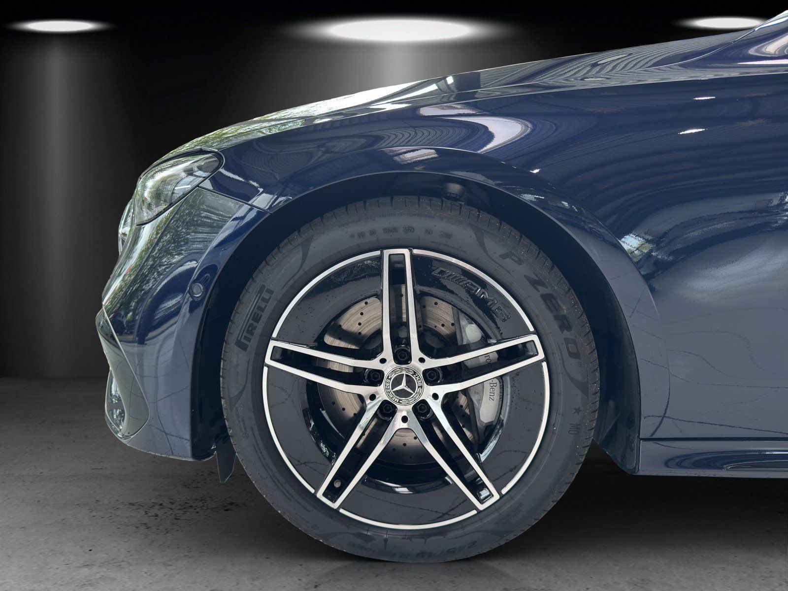 Fahrzeugabbildung Mercedes-Benz E 200 d AMG Pano AHK Memory DISTR 360°