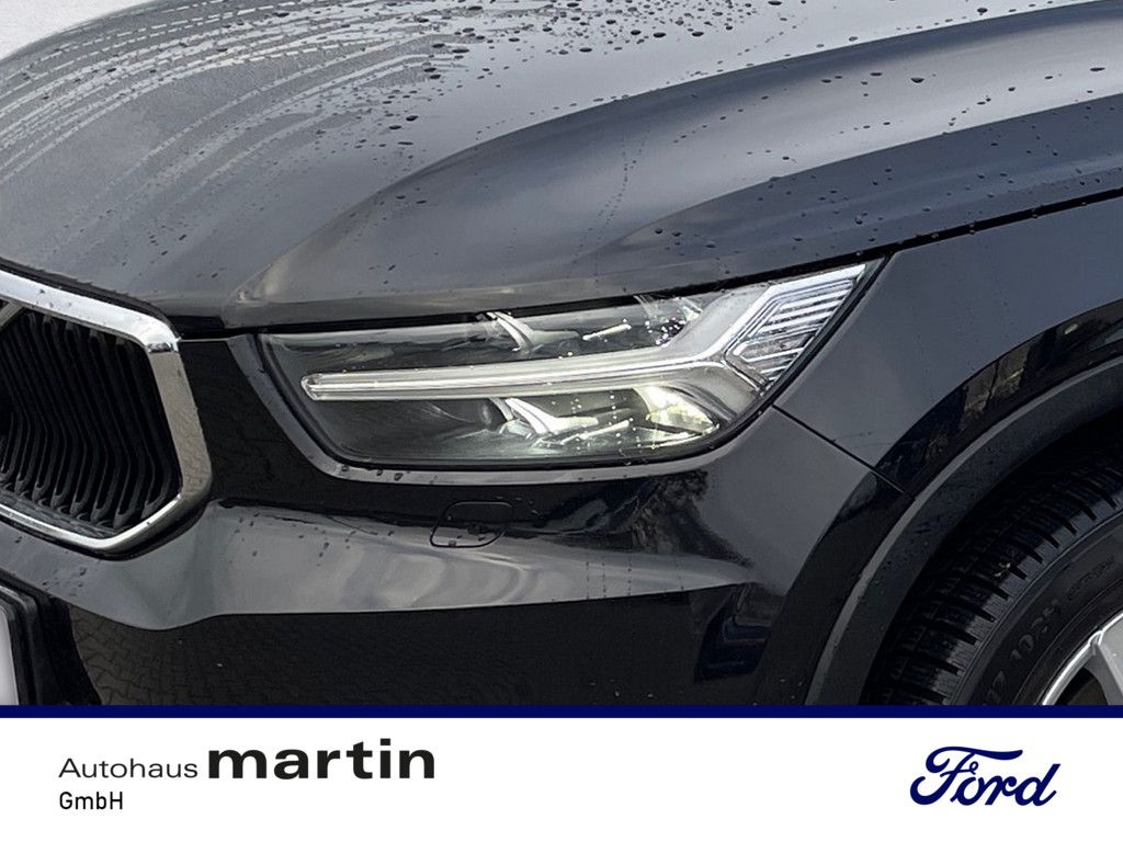 Fahrzeugabbildung Volvo XC40 1.5 Mom. ACC KAMERA SERVO PDC AHK NAVI LED