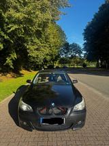 BMW E60 525 i  M - BMW 525 mit Benzin-Antrieb: Limousine, 525i E60