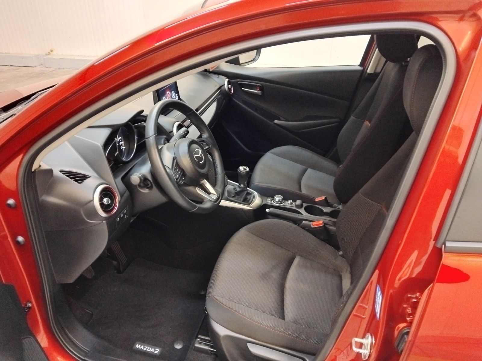 Mazda 2 (06/2026, Benzin)