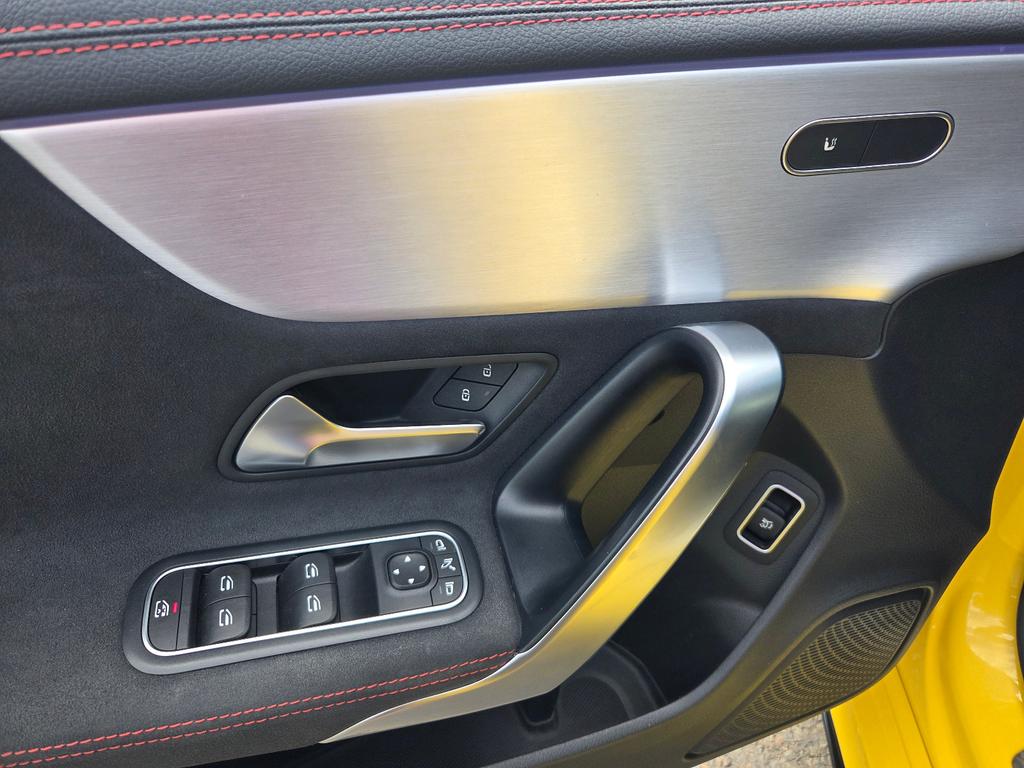 Mercedes-Benz CLA 45 AMG Shooting Brake