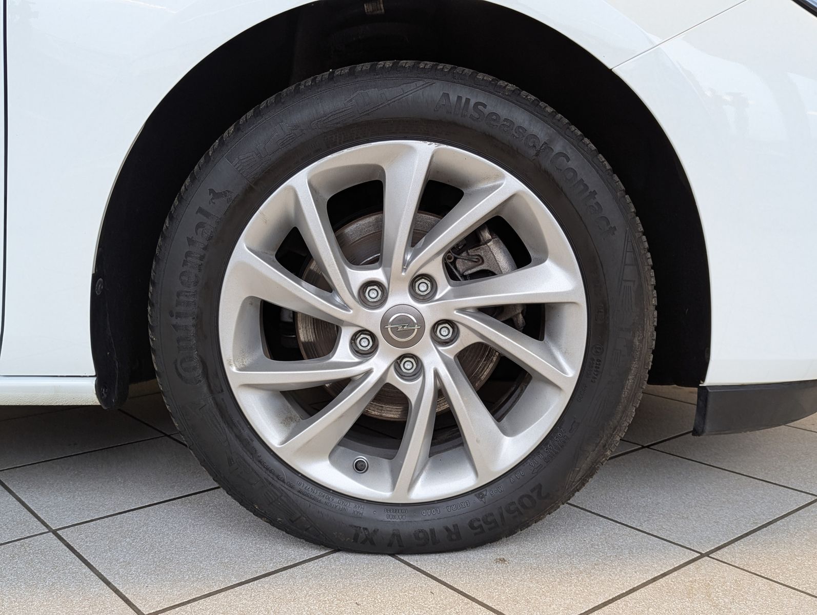 OPEL Astra 1.5 CDTI Aut. Elegance Navi LED Kamera - Image 9