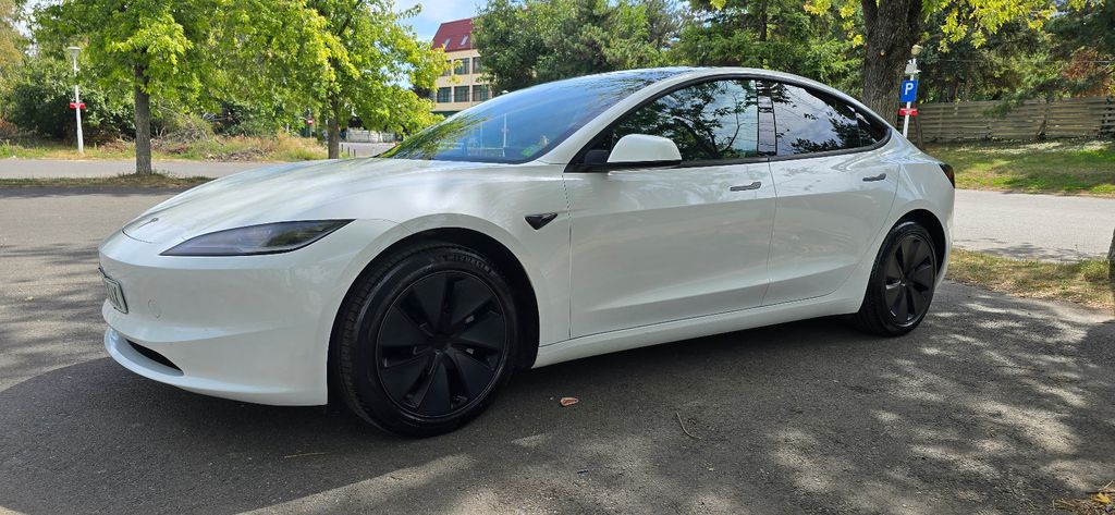 Image of Tesla Model 3