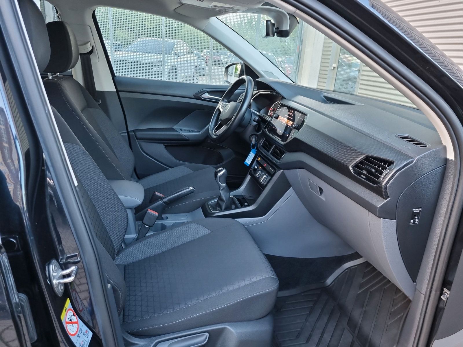 Fahrzeugabbildung Volkswagen T-Cross 1.0 TSI Life KAMERA ACC SHZ