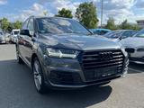 Audi Q7 50 TDI quattro S line/7 Sitzer/TopAusstattung - Audi Q7 in Nürnberg
