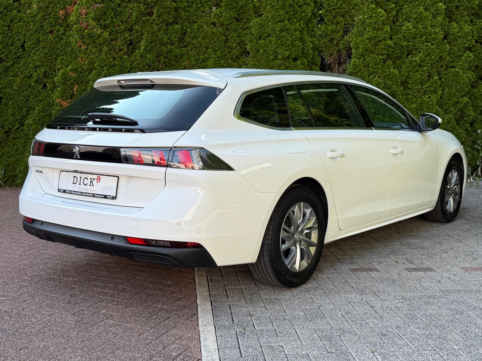 Fahrzeugabbildung Peugeot 508 1.5 Blue-HDI Active NAV+SHZ+KAM180°+TEMP+MFL