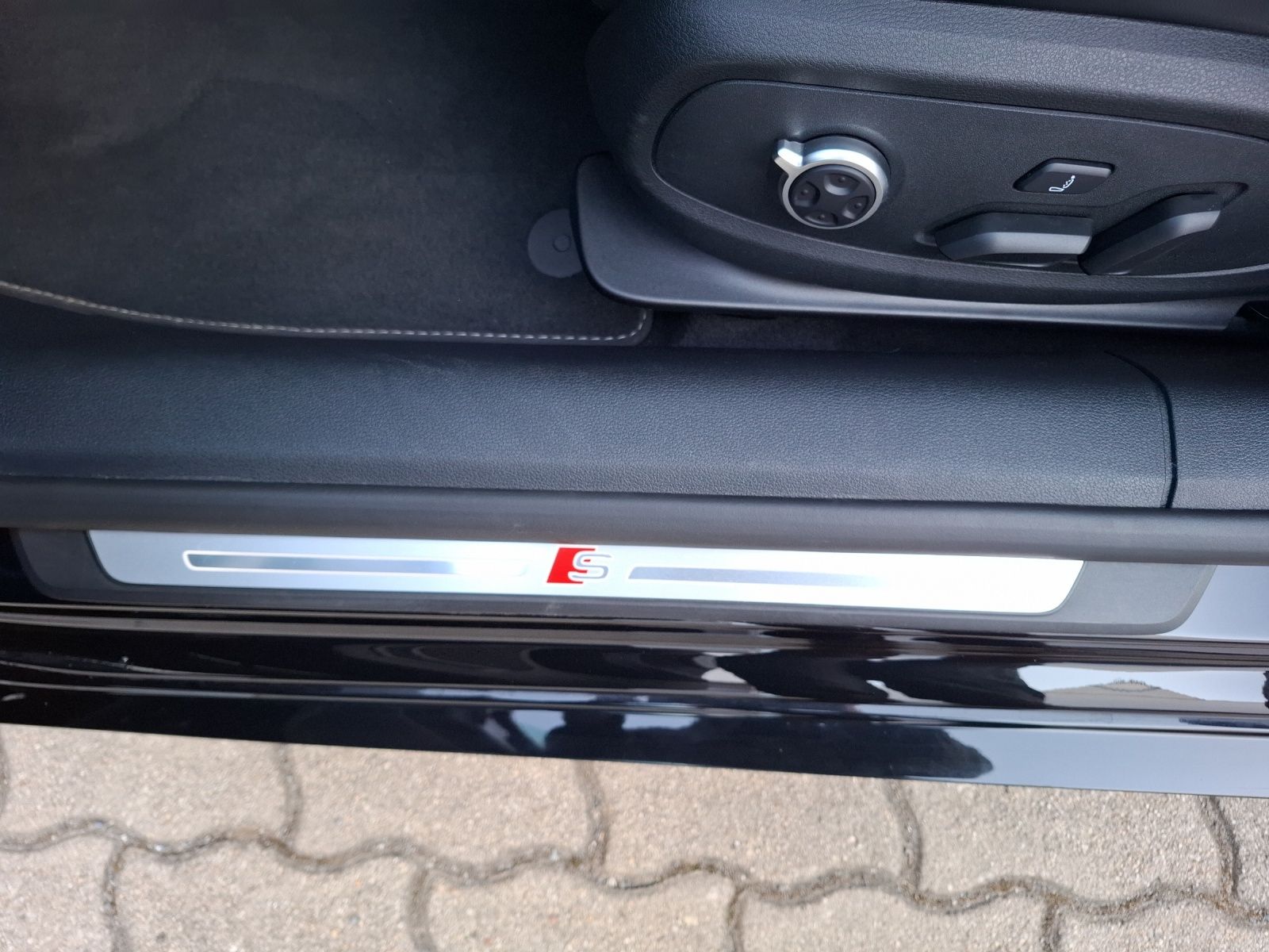 Fahrzeugabbildung Audi S5 Sportback TDI quattro S-tronic Matrix Navi AV