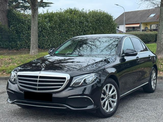 Mercedes-Benz E 200 d  Lim. Kamera/Ambiente/Tempo/LED/Navi