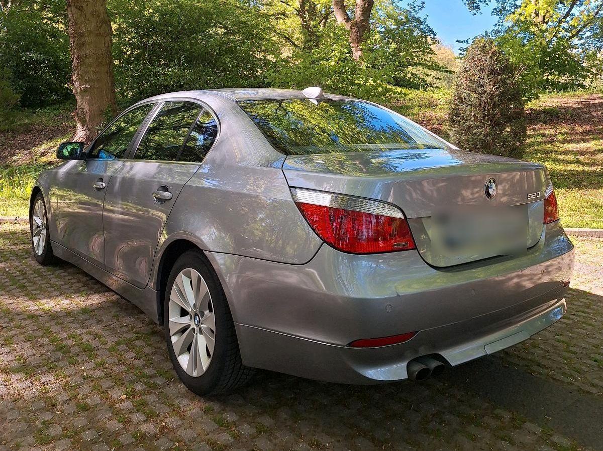 BMW 520