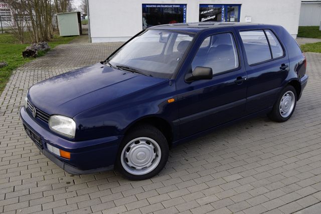 Volkswagen Golf 1.4 Comfortline*Anhängerk*