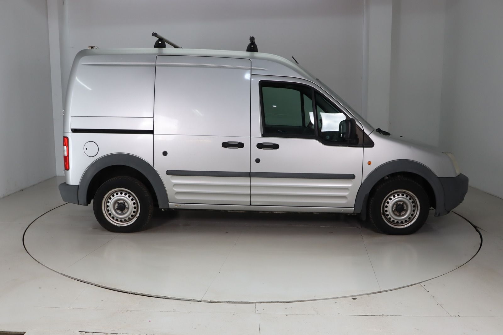 Fahrzeugabbildung Ford Transit Connect 1.8 DTCi T230 Kasten mit Klimaan