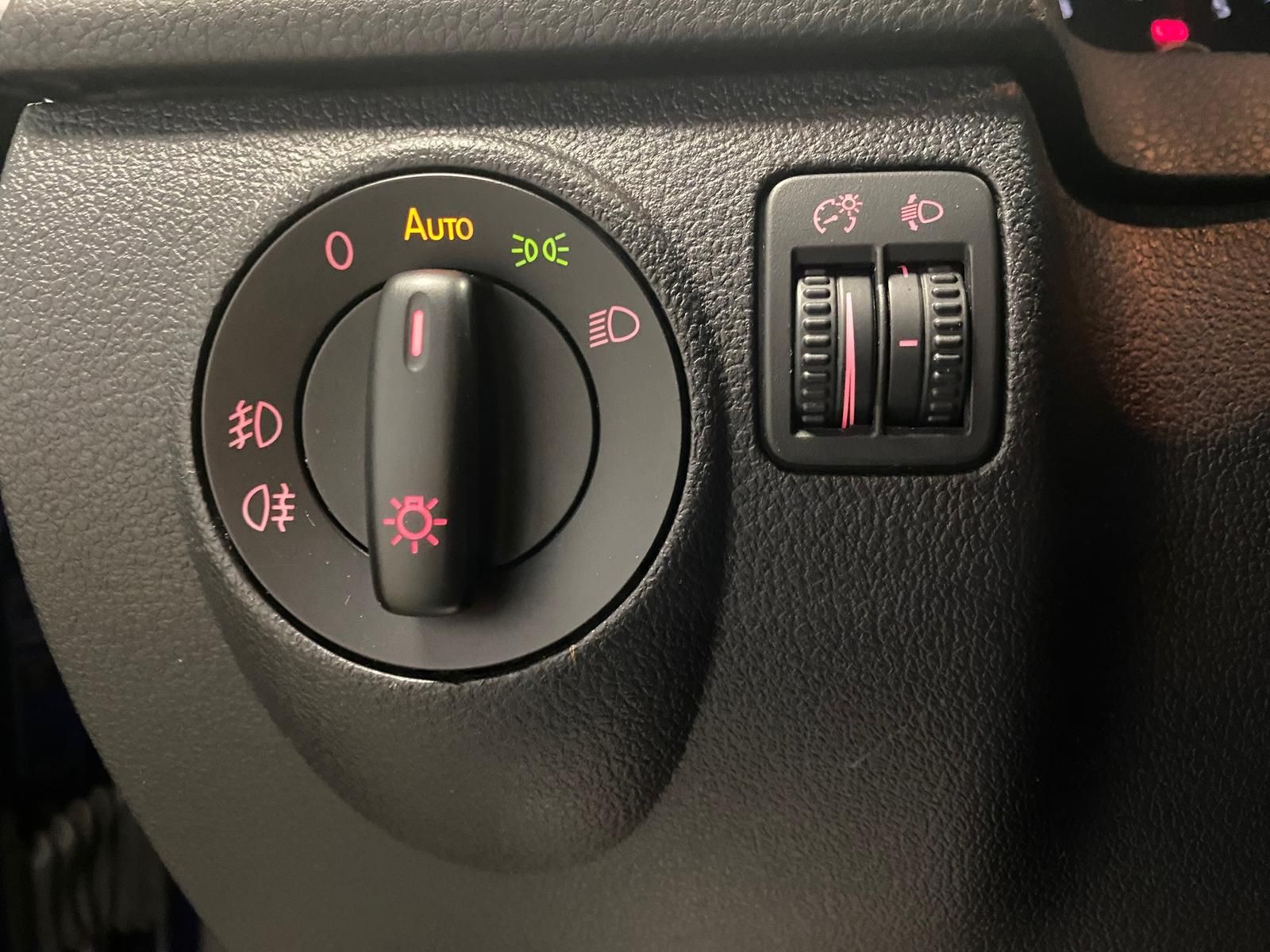 Fahrzeugabbildung Volkswagen Golf Plus 1.2 TSI Match+ PDC+SITZHEIZ+ALLWETTER+