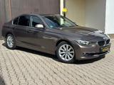 BMW 320i Luxury Line Limousine* KlimaAut.*PDC* - BMW 320: Braun