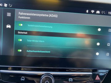 Bild 19 Opel Corsa GS NAVI/PDC V+H+CAM/SHZ+LHZ/TOTWINKEL/17Zo