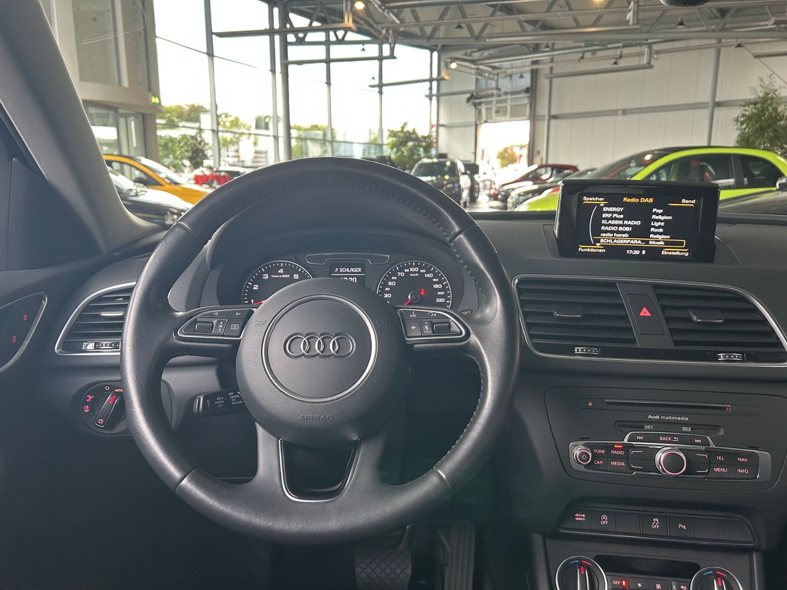 Fahrzeugabbildung Audi Q3 S-Line KLIMA LED NAVI ALU AHK