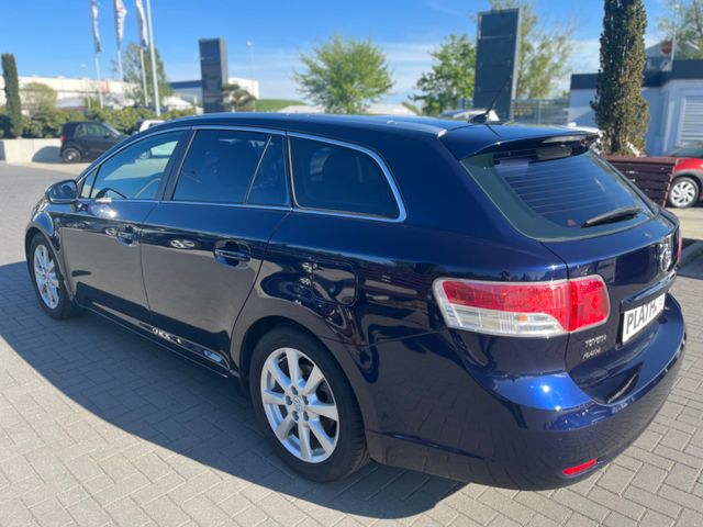 Toyota Avensis Kombi Sol Blau Automatik