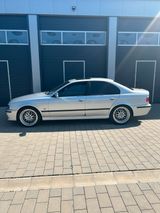 BMW E39 530i M-Paket ab Werk tüv neu - BMW 530: 530i E39
