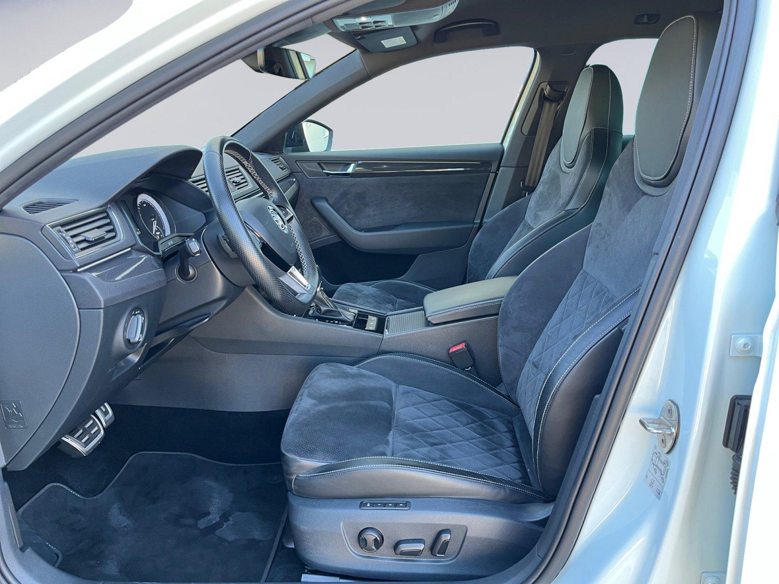 Skoda Superb Combi 1.8TSI DSG Sportline Navi+Winterpak