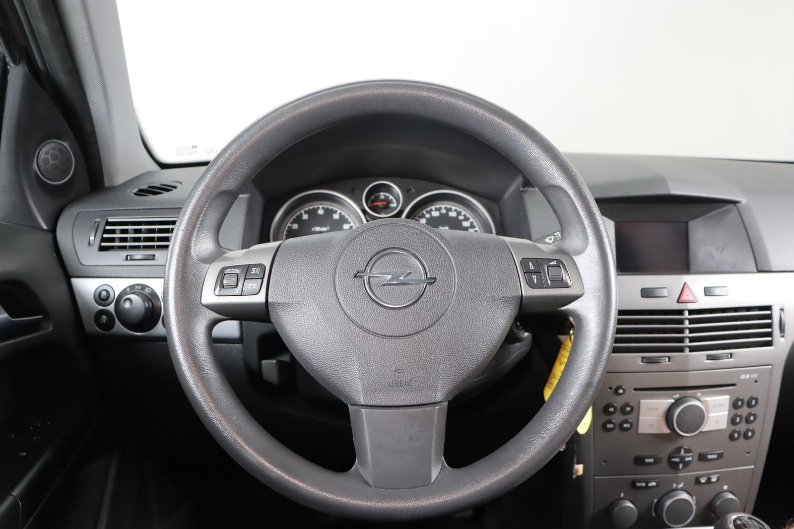 Fahrzeugabbildung Opel Astra Caravan 1.6 Twinport Edition