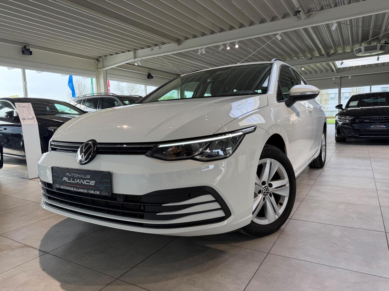 Volkswagen Golf VIII Variant 2.0 TDI DSG Life * ACC * NAVI*