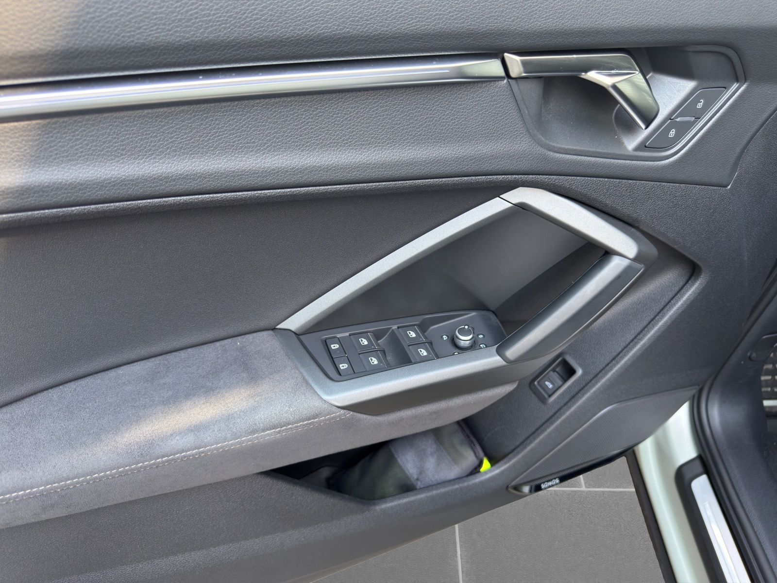 Audi RSQ3 - Bild 14