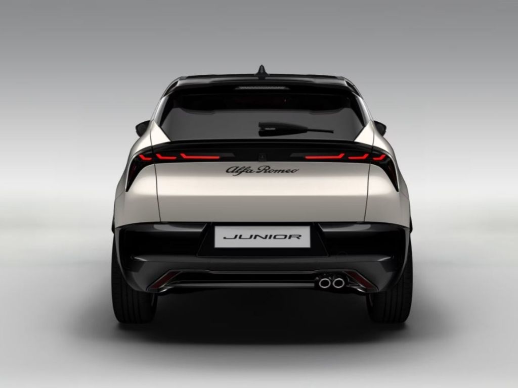 Alfa Romeo Junior Ti Ibrida 1.2 VGT Hybrid 145PS Navi Rückf imagem 3