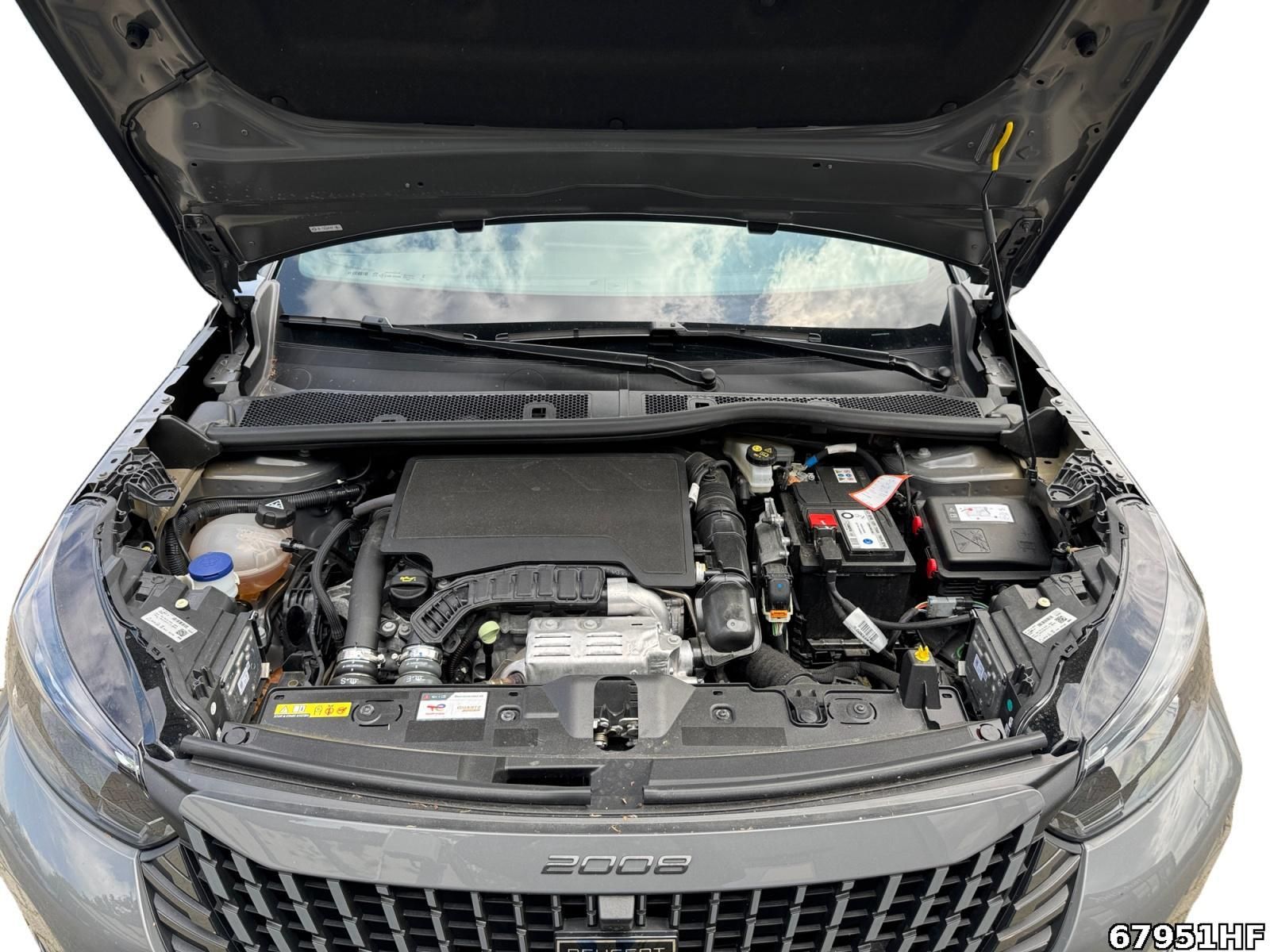 Fahrzeugabbildung Peugeot 2008 1.2 PureTech 130, GT