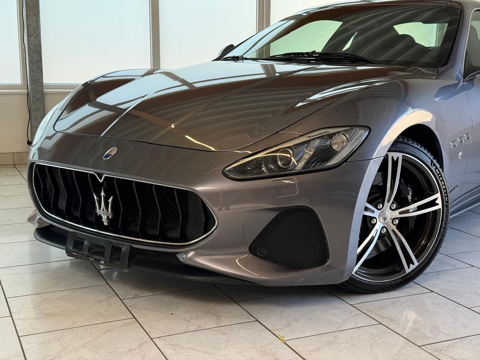 Maserati Granturismo - CarPlay Kamera Leder foto 3