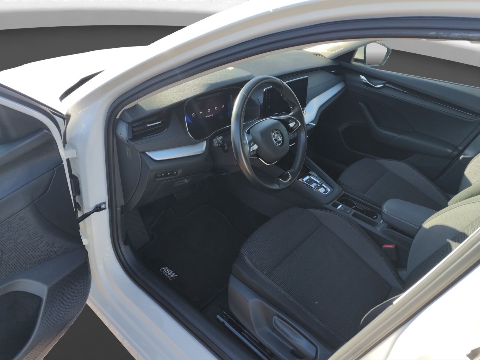 Skoda Octavia Combi 2.0 TDI Ambition AHK Pano LED RFK imagem 2