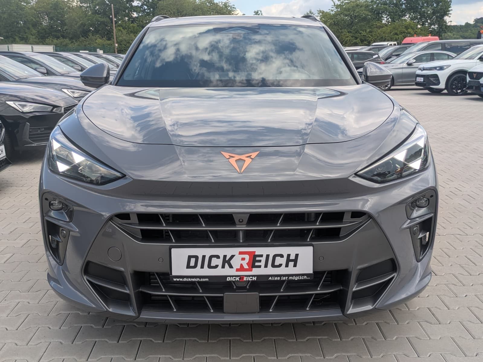 Fahrzeugabbildung CUPRA Terramar 2.0 TSI 4D VZ HUD*MATRIX*PANO*DCC*20"