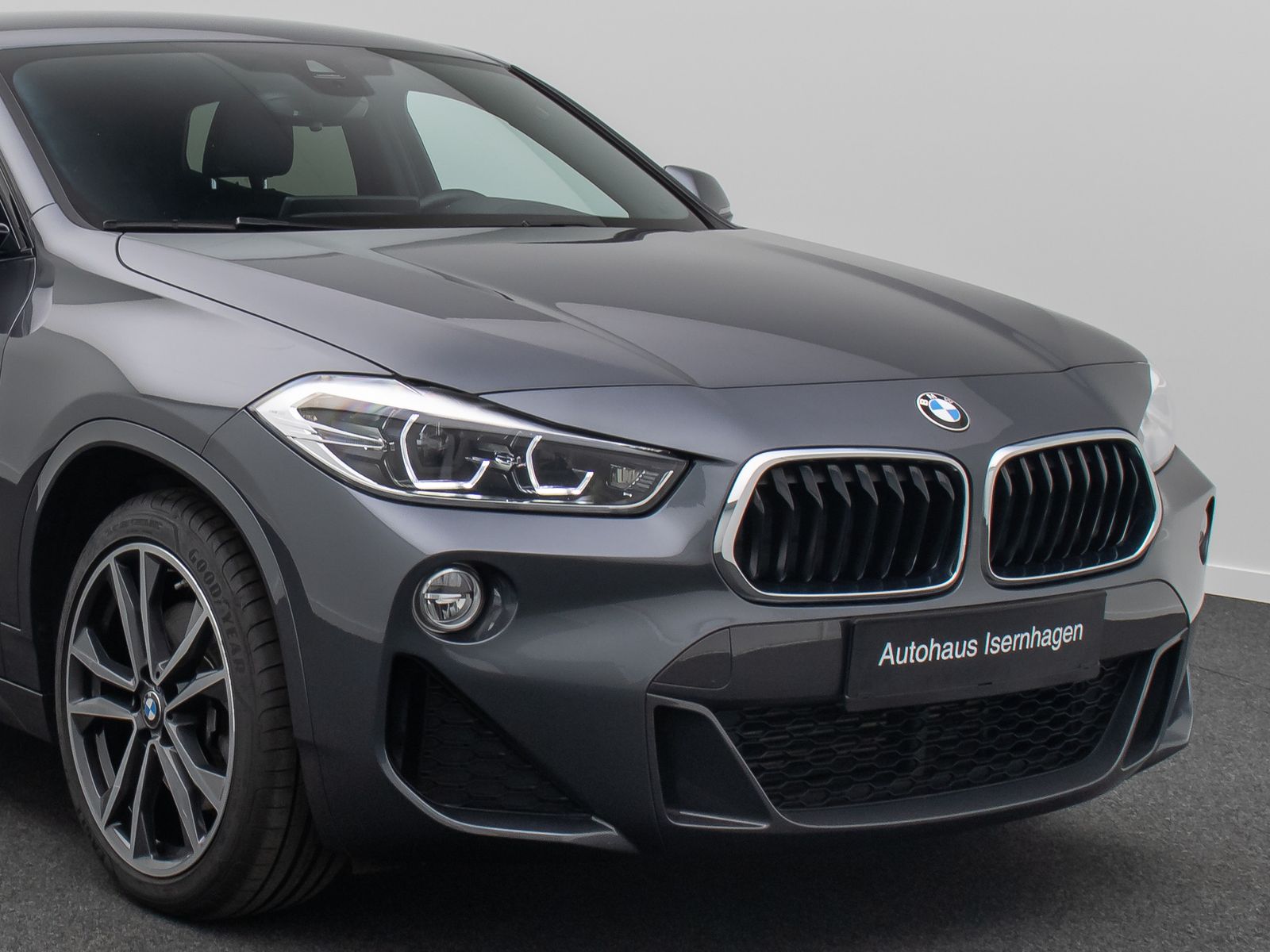 Fahrzeugabbildung BMW X2 xD20d M Sport Navi+ Alarm DAB HUD H/K 19Zoll