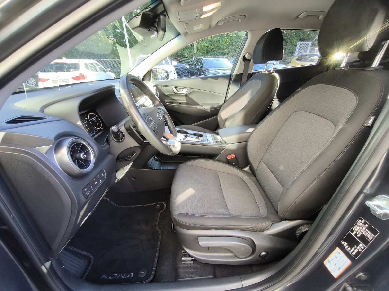 Fahrzeugabbildung Hyundai Kona Trend NAVI+LED+SHZ+HEADUP+KAMERA+ACC+WP+