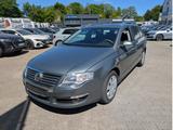 Volkswagen Passat Variant 2.0 TDI *Zahnriemen neu*Navi*AHK* - Volkswagen Passat Variant aus 2005