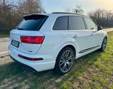 Audi Q7 TDI S-Line Sport 1. Hand 1a Zustand - Audi Q7 Gebrauchtwagen in Frankfurt