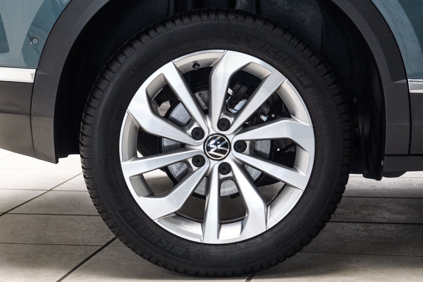Fahrzeugabbildung Volkswagen T-Roc Style+Navi+We Connect+LED-Plus+ACC+