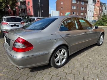 Mercedes E 280 - 4