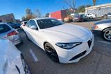Alfa Romeo alfa Romeo Giulia 2.0t 280 HP TI  RWD - Alfa Romeo Giulia Ti mit Benzin-Antrieb