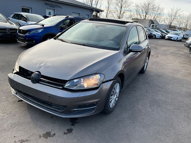 Volkswagen Golf VII Lim. Comfortline BMT/DSG/Panorama/Navi